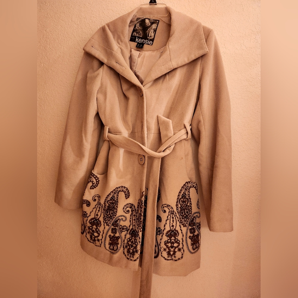 KENSIE VINTAGE CREAM PAISLEY PEACOAT
